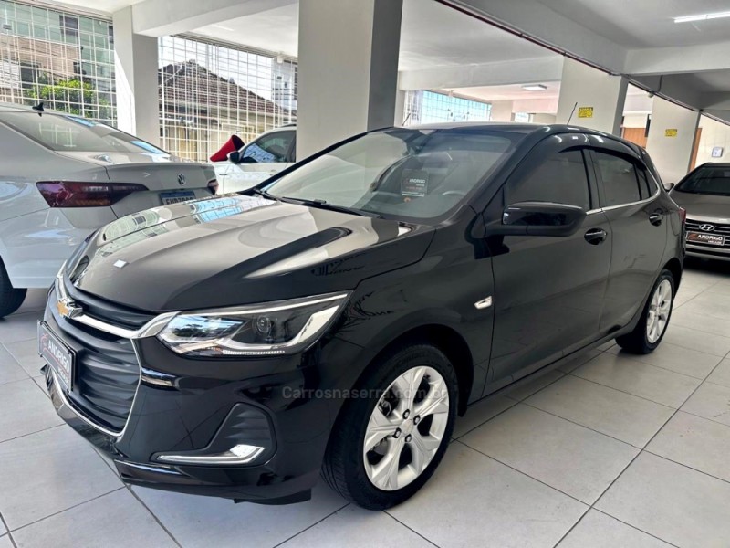 ONIX 1.0	PREMIER PLUS 12V TURBO FLEX 4P AUTOMÁTICO - 2021 - CAXIAS DO SUL