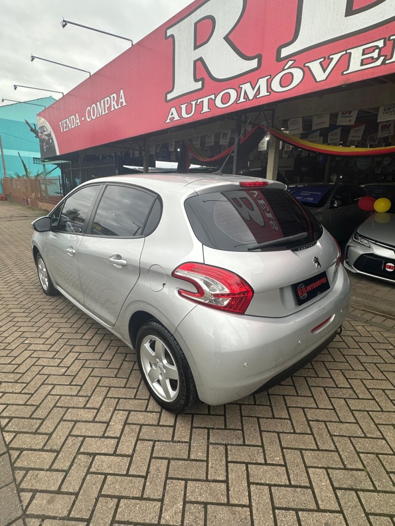 208 1.5 ACTIVE PACK 8V FLEX 4P MANUAL - 2014 - PAROBé