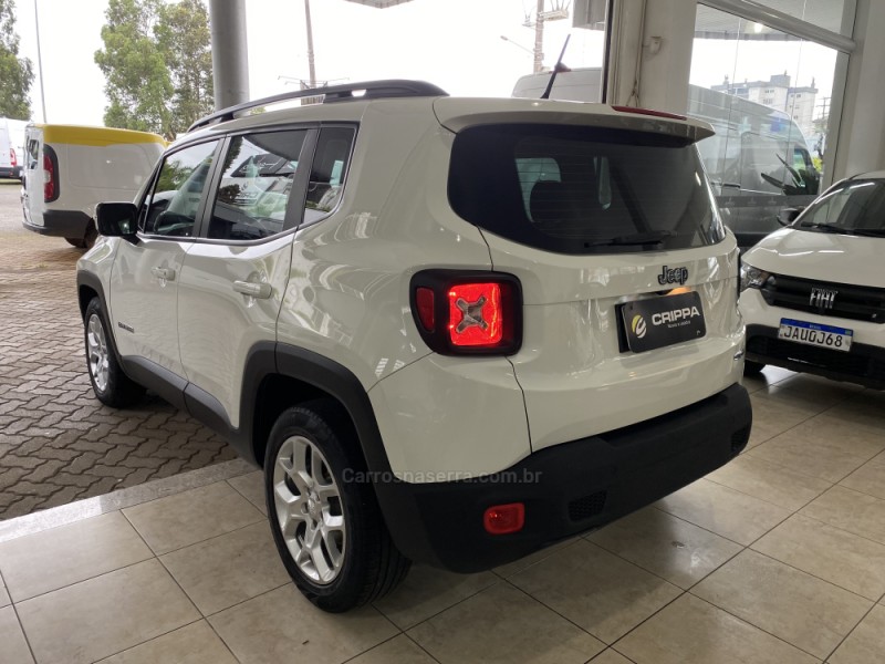 RENEGADE 1.8 16V FLEX LONGITUDE 4P AUTOMÁTICO - 2016 - FARROUPILHA