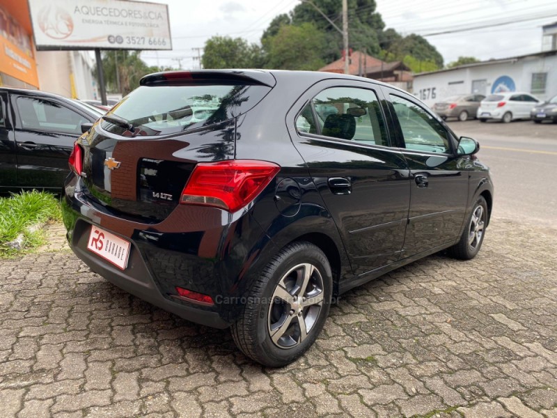 ONIX 1.4 MPFI LTZ 8V FLEX 4P MANUAL - 2018 - NOVO HAMBURGO