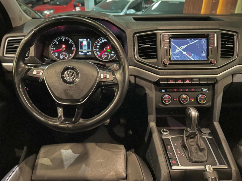 AMAROK 3.0 V6 TDI HIGHLINE CD DIESEL 4MOTION AUTOMÁTICO - 2019 - NOVO HAMBURGO