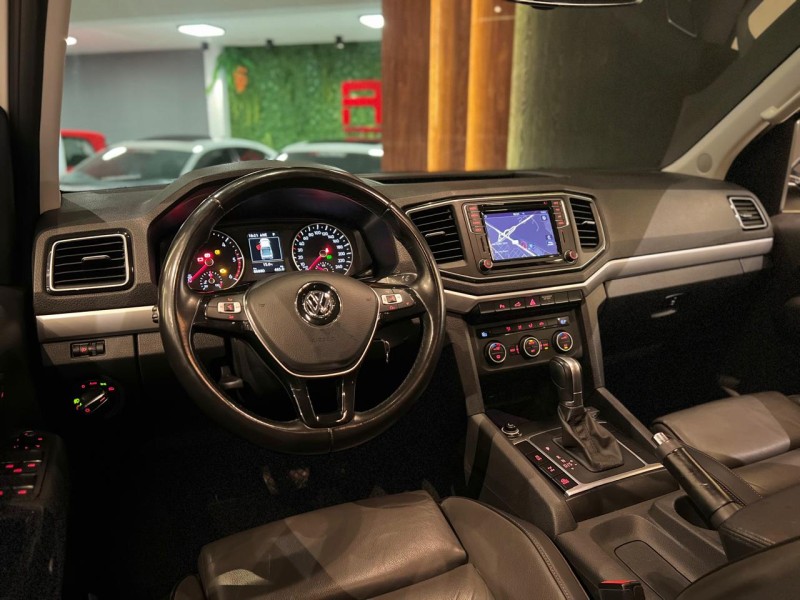 AMAROK 3.0 V6 TDI HIGHLINE CD DIESEL 4MOTION AUTOMÁTICO - 2019 - NOVO HAMBURGO