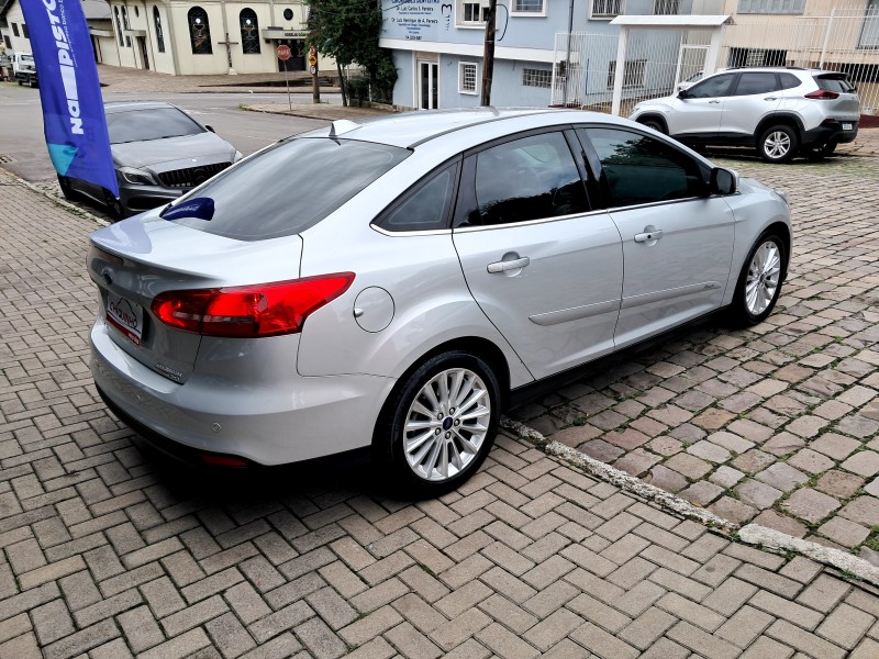 FOCUS 2.0 TITANIUM SEDAN 16V FLEX 4P AUTOMÁTICO - 2016 - CAXIAS DO SUL