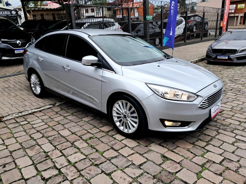 FOCUS 2.0 TITANIUM SEDAN 16V FLEX 4P AUTOMÁTICO - 2016 - CAXIAS DO SUL