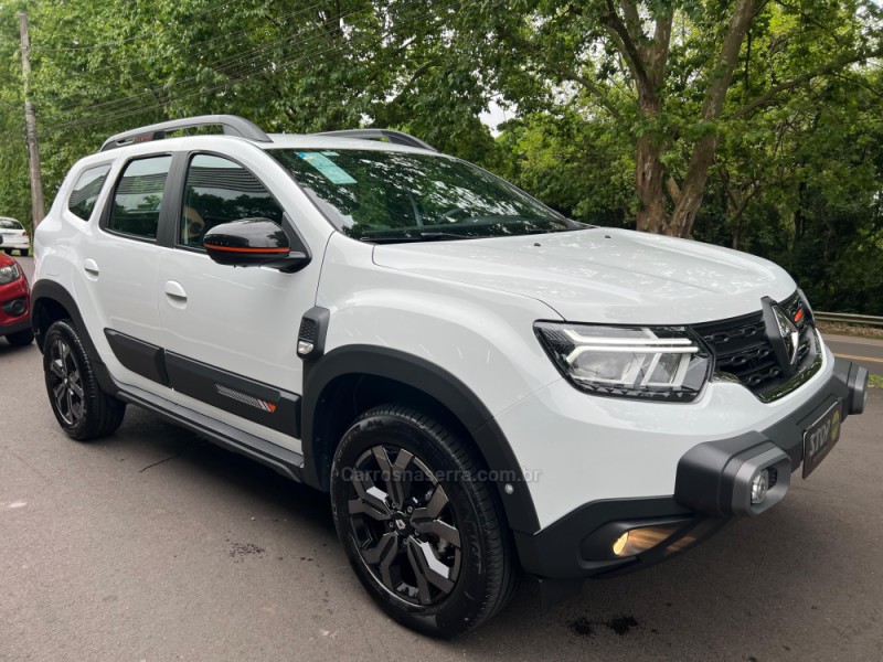 DUSTER 1.3 TCE ICONIC PLUS FLEX 4P AUTOMÁTICA - 2025 - DOIS IRMãOS