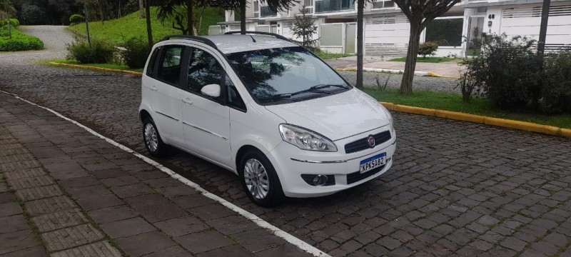 IDEA 1.6 MPI ESSENCE 16V FLEX 4P MANUAL - 2013 - FARROUPILHA