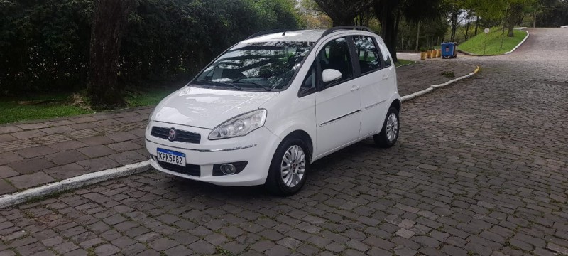 IDEA 1.6 MPI ESSENCE 16V FLEX 4P MANUAL - 2013 - FARROUPILHA