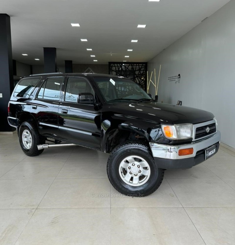 HILUX SW4 3.0 4X4 8V TURBO DIESEL 4P MANUAL