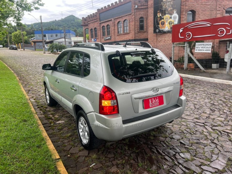 TUCSON 2.0 MPFI GLS BASE 16V 143CV 2WD GASOLINA 4P AUTOMÁTICO - 2012 - DOIS IRMãOS