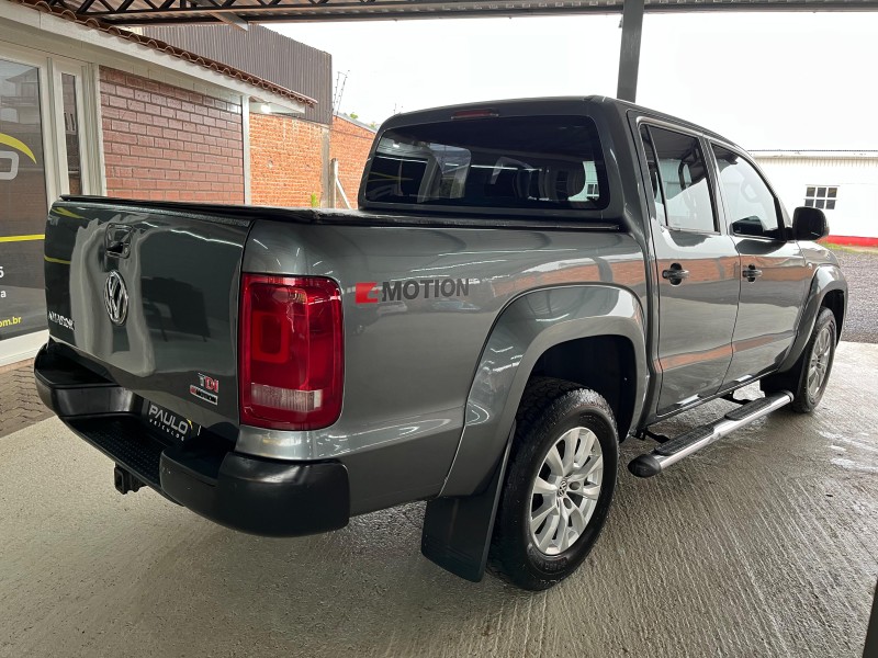 AMAROK 2.0 TRENDLINE 4X4 CD 16V TURBO INTERCOOLER DIESEL 4P AUTOMÁTICO - 2018 - VACARIA