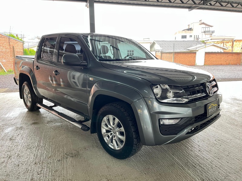 AMAROK 2.0 TRENDLINE 4X4 CD 16V TURBO INTERCOOLER DIESEL 4P AUTOMÁTICO - 2018 - VACARIA