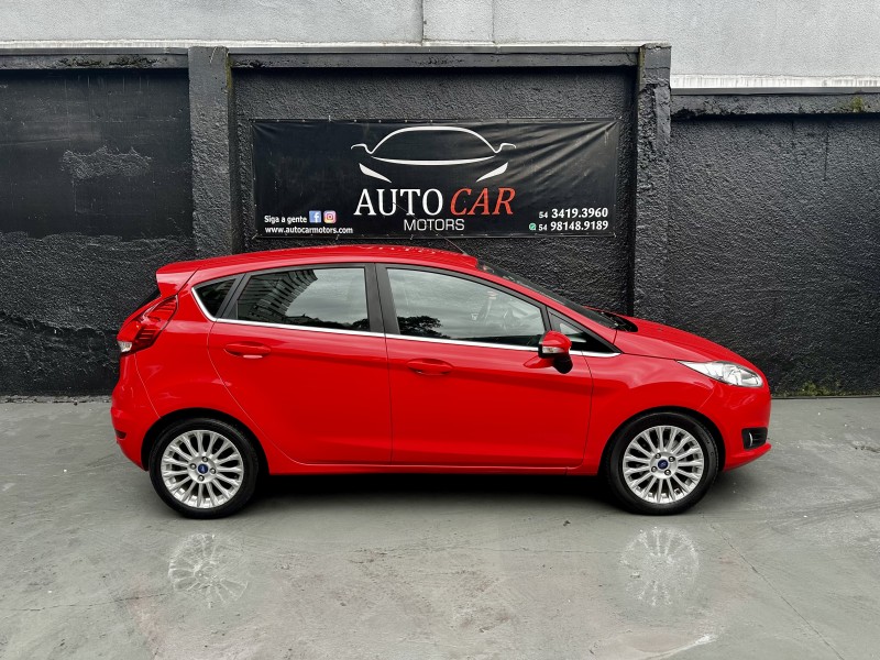 FIESTA 1.6 TITANIUM HATCH 16V FLEX 4P AUTOMÁTICO - 2015 - CAXIAS DO SUL