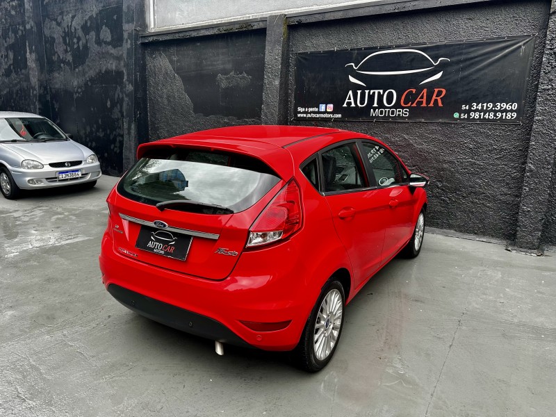 FIESTA 1.6 TITANIUM HATCH 16V FLEX 4P AUTOMÁTICO - 2015 - CAXIAS DO SUL