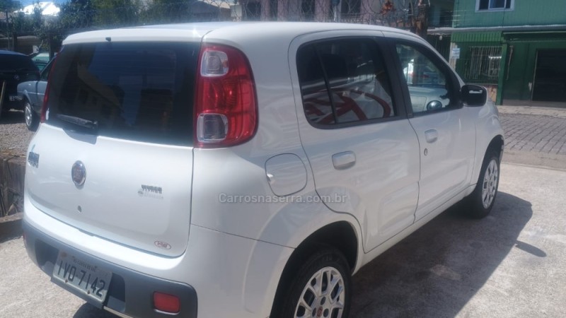 UNO 1.0 VIVACE 8V FLEX 4P MANUAL - 2014 - CAXIAS DO SUL