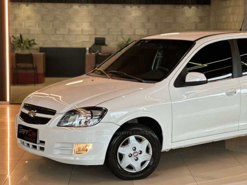 CELTA 1.0 MPFI LT 8V FLEX 4P MANUAL - 2014 - DOIS IRMãOS