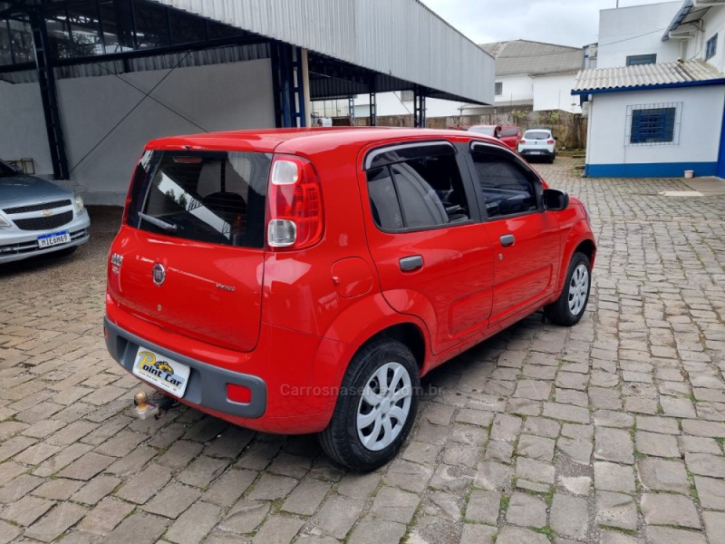 UNO 1.0 EVO VIVACE 8V FLEX 4P MANUAL - 2014 - VACARIA