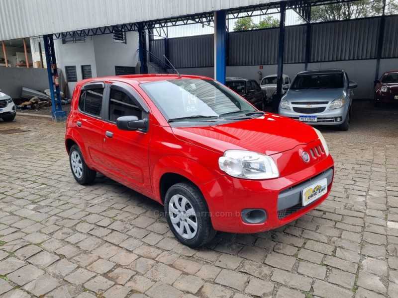 UNO 1.0 EVO VIVACE 8V FLEX 4P MANUAL - 2014 - VACARIA