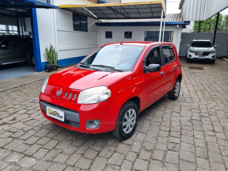 UNO 1.0 EVO VIVACE 8V FLEX 4P MANUAL - 2014 - VACARIA