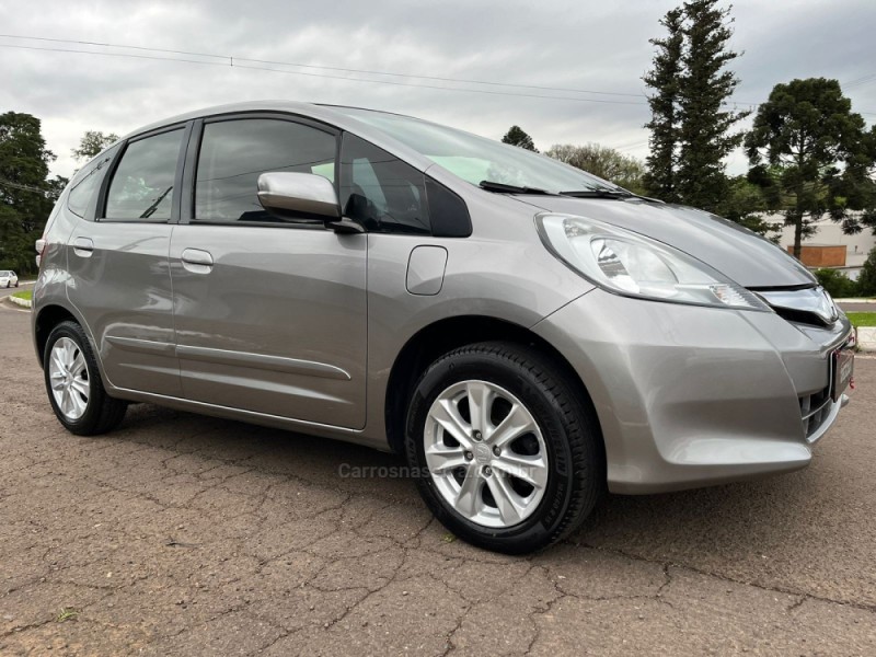 FIT 1.4 LX 8V GASOLINA 4P AUTOMÁTICO - 2013 - DOIS IRMãOS