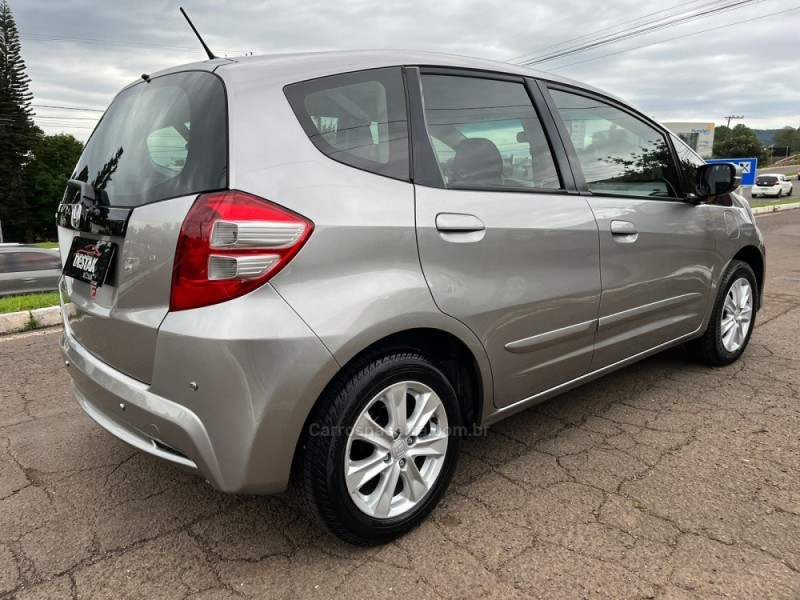 FIT 1.4 LX 8V GASOLINA 4P AUTOMÁTICO - 2013 - DOIS IRMãOS