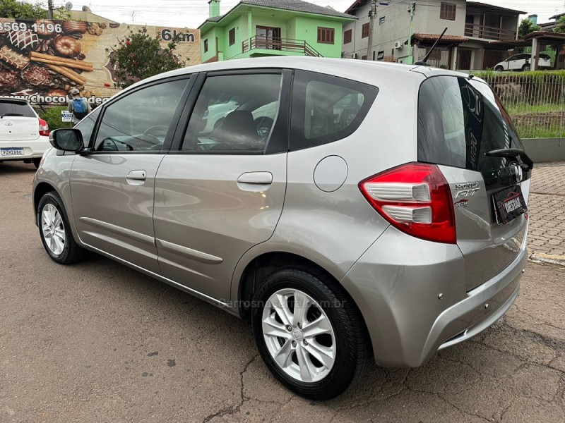 FIT 1.4 LX 8V GASOLINA 4P AUTOMÁTICO - 2013 - DOIS IRMãOS