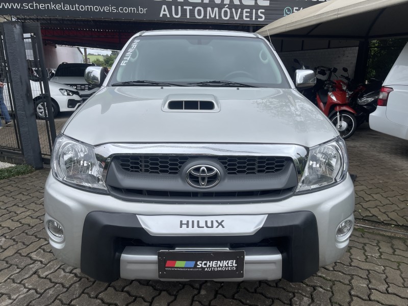 HILUX 3.0 SRV 4X4 CD 16V TURBO INTERCOOLER DIESEL 4P AUTOMÁTICO - 2010 - NOVA PETRóPOLIS