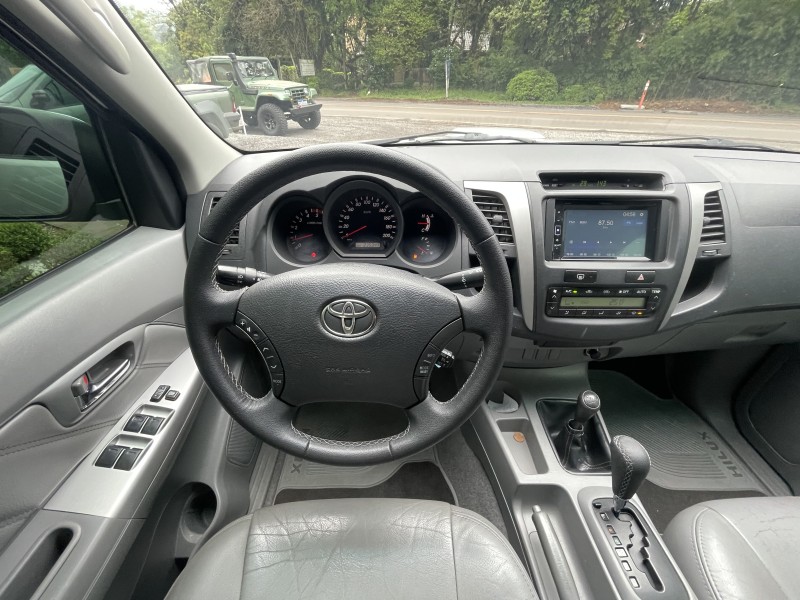 HILUX 3.0 SRV 4X4 CD 16V TURBO INTERCOOLER DIESEL 4P AUTOMÁTICO - 2010 - NOVA PETRóPOLIS