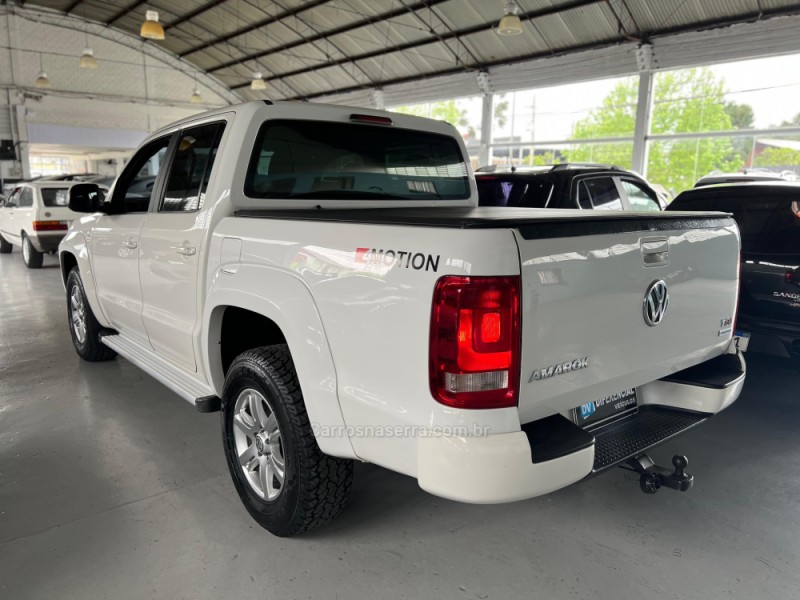 AMAROK 2.0 TRENDLINE 4X4 CD 16V TURBO INTERCOOLER DIESEL 4P MANUAL - 2014 - CAXIAS DO SUL