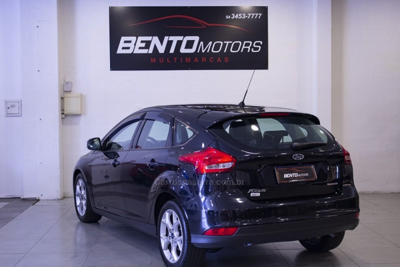 FOCUS 2.0 SE HATCH 16V FLEX 4P AUTO - 2018 - BENTO GONçALVES