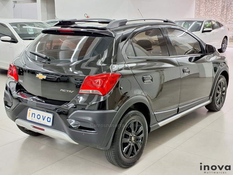 ONIX 1.4 MPFI ACTIV 8V FLEX 4P MANUAL - 2019 - NOVO HAMBURGO