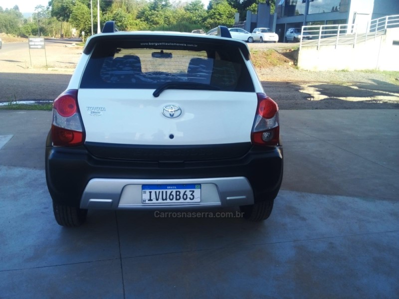 ETIOS CROSS 1.5 16V FLEX 4P MANUAL - 2014 - ARROIO DO MEIO