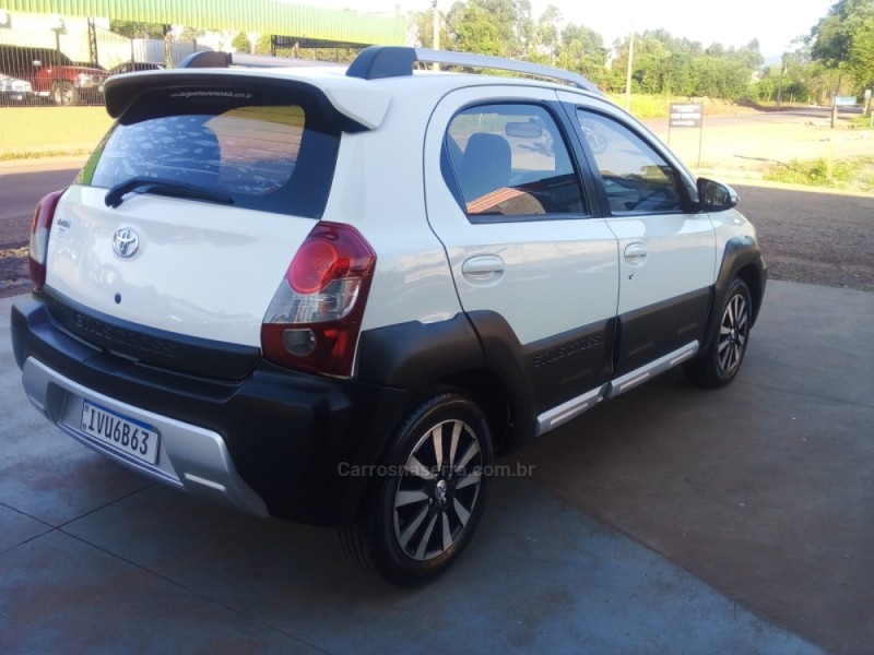 ETIOS CROSS 1.5 16V FLEX 4P MANUAL - 2014 - ARROIO DO MEIO