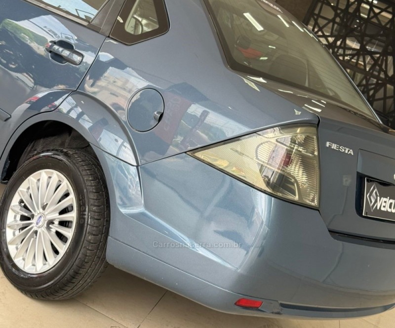 FIESTA 1.6 ROCAM SE SEDAN 8V FLEX 4P MANUAL - 2014 - ENCANTADO