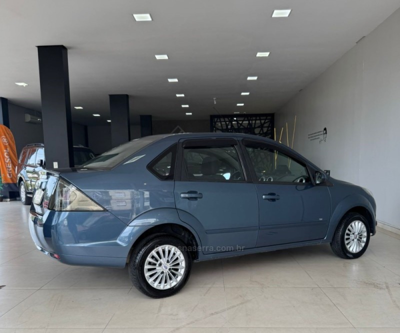 FIESTA 1.6 ROCAM SE SEDAN 8V FLEX 4P MANUAL - 2014 - ENCANTADO