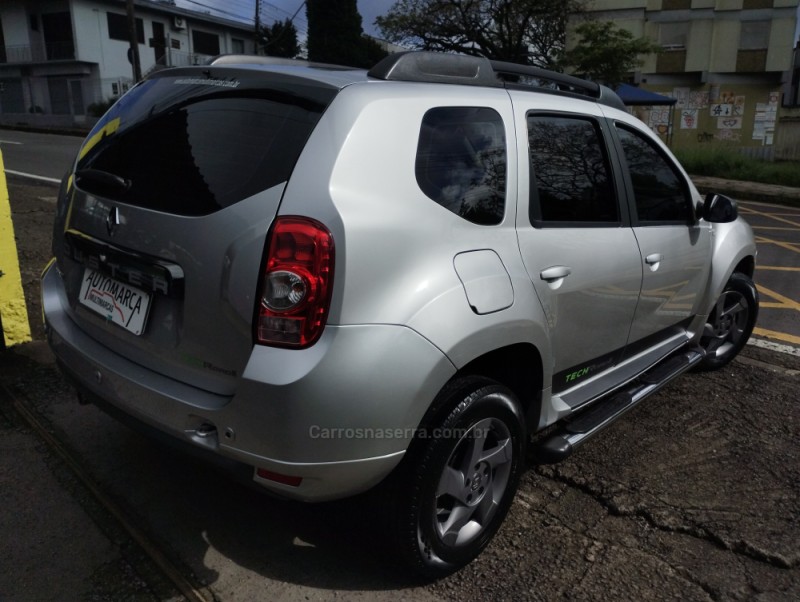 DUSTER 2.0 TECH ROAD II 4X2 16V FLEX 4P AUTOMÁTICO - 2014 - CAXIAS DO SUL