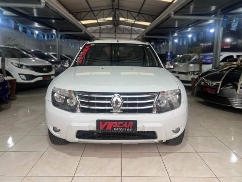 DUSTER 1.6 DYNAMIQUE 4X2 16V FLEX 4P MANUAL - 2014 - ESTâNCIA VELHA