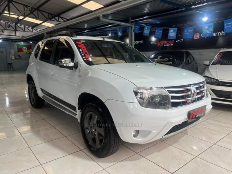 DUSTER 1.6 DYNAMIQUE 4X2 16V FLEX 4P MANUAL - 2014 - ESTâNCIA VELHA