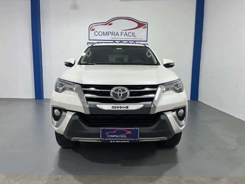 HILUX SW4 2.8 SRX 4X4 16V TURBO INTERCOOLER DIESEL 4P AUTOMÁTICO - 2017 - BENTO GONçALVES