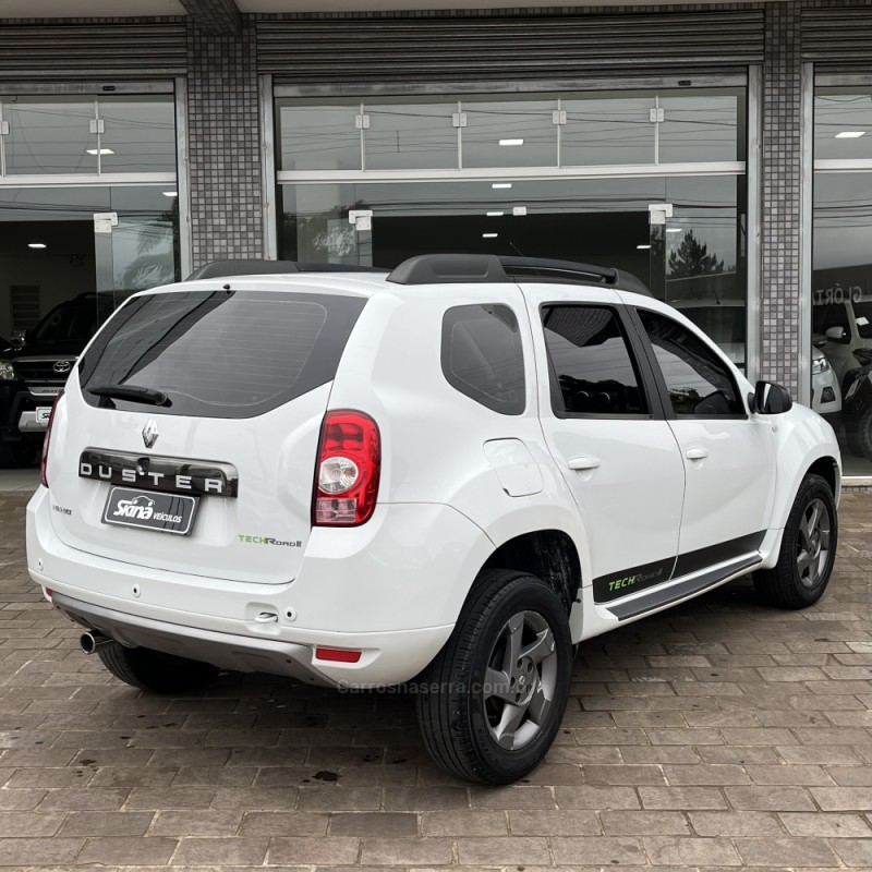 DUSTER 2.0 TECH ROAD 4X2 16V FLEX 4P AUTOMÁTICO - 2014 - VACARIA