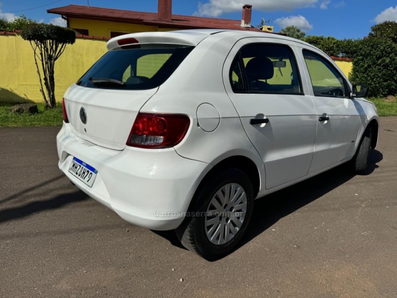 GOL 1.0 MI TREND 8V FLEX 4P MANUAL - 2011 - VACARIA