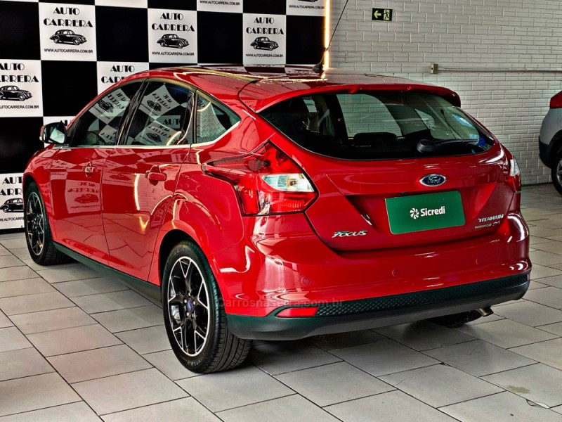 FOCUS 2.0 TITANIUM 16V FLEX 4P AUTOMÁTICO - 2015 - NOVO HAMBURGO