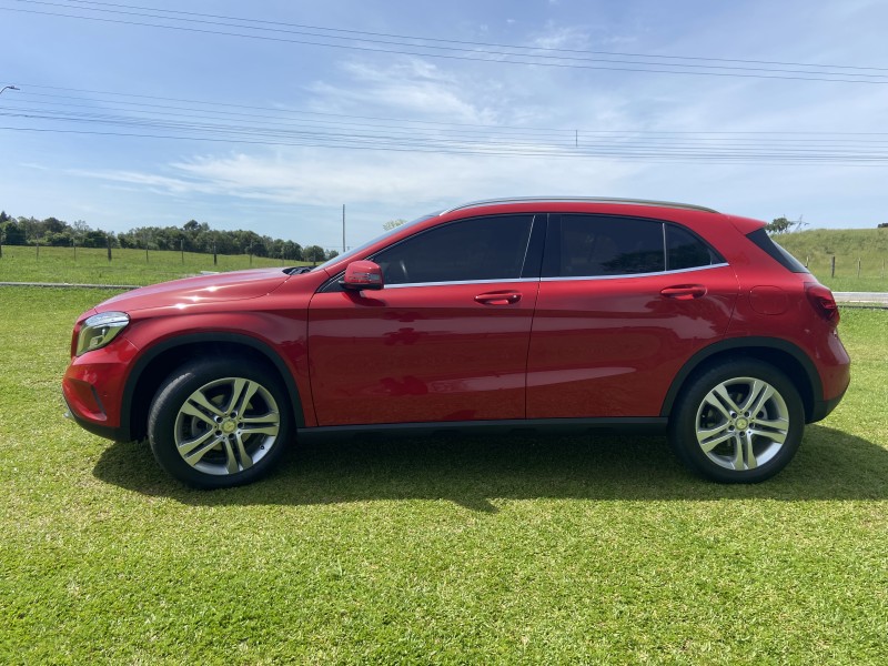 GLA 200 1.6 CGI ENDURO 16V TURBO FLEX 4P AUTOMÁTICO - 2016 - FARROUPILHA