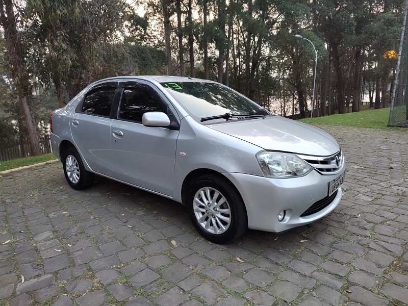 ETIOS 1.5 XLS 16V FLEX 4P MANUAL - 2013 - CAXIAS DO SUL