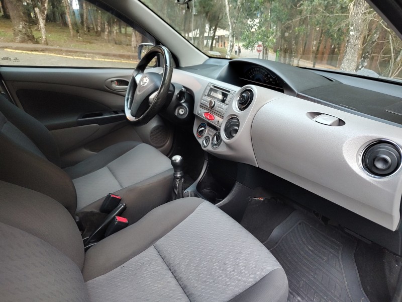 ETIOS 1.5 XLS 16V FLEX 4P MANUAL - 2013 - CAXIAS DO SUL