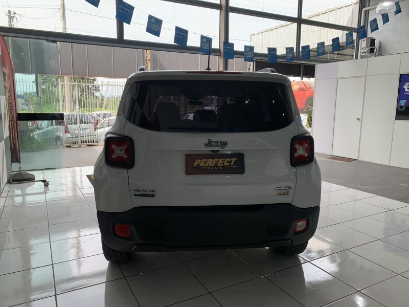 RENEGADE 2.0 16V TURBO DIESEL LONGITUDE 4P 4X4 AUTOMÁTICO - 2016 - PORTãO