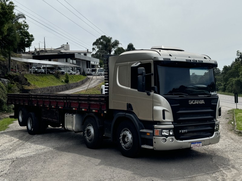 p 270 b 6x2 2012 caxias do sul