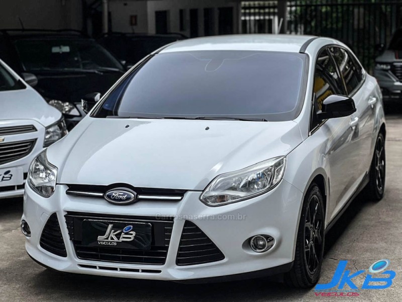 FOCUS 2.0 TITANIUM SEDAN 16V FLEX 4P AUTOMÁTICO - 2015 - NOVO HAMBURGO