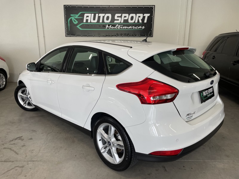 FOCUS 2.0 SE HATCH 16V FLEX 4P AUTO - 2016 - CAXIAS DO SUL