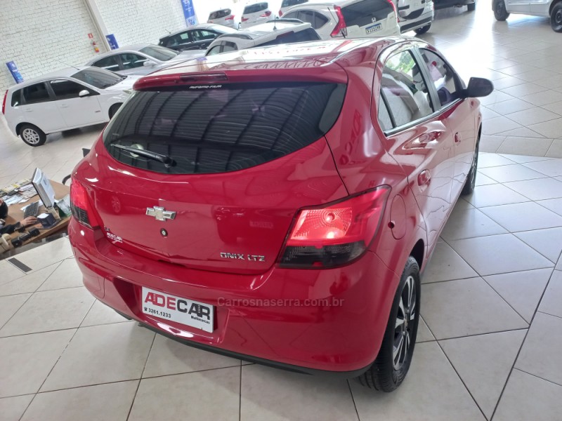 ONIX 1.4 MPFI LTZ 8V FLEX 4P MANUAL - 2014 - FARROUPILHA