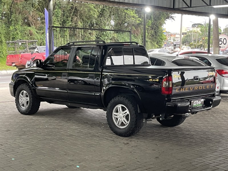 S10 2.8 EXECUTIVE 4X4 CD 12V TURBO ELECTRONIC INTERCOOLER DIESEL 4P MANUAL - 2006 - CAXIAS DO SUL